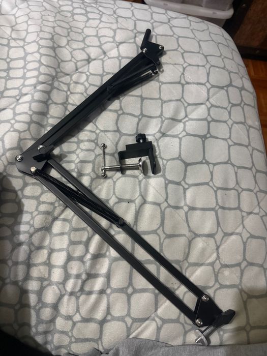 Suporte para microfone (novo - sem uso)