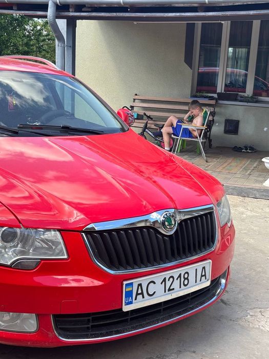 Терміново Skoda superb 2
