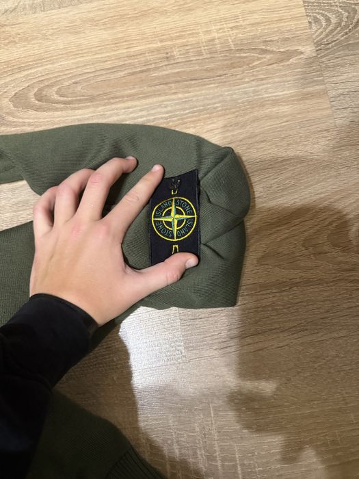 Кофта стон зелнего цвета розмер s