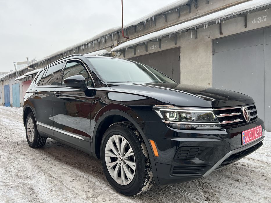 VW Volkswaget Tiguan  SE Allspace Шкіра/підігріви /Carplay /Android Au