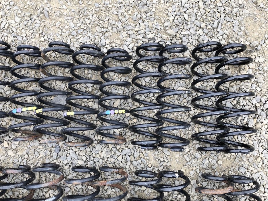 Задние пружини Passat B6 задні пружини Пассат Б6 седан універсал