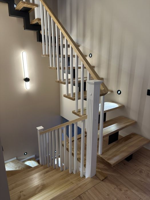 Сходи дерев'яні,сходи на замовлення,обшивка бетонних,металевих сходів.