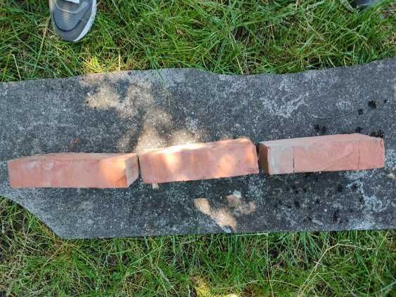 Cegła czerwona pełna