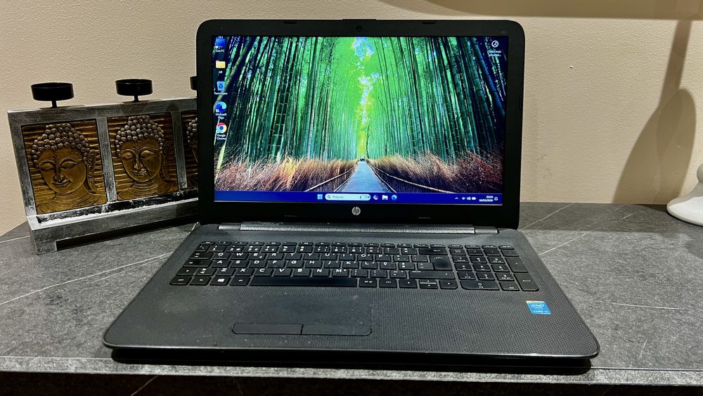 HP 250 G4 I3-4005U/8Gb Ram/SSD 256Gb