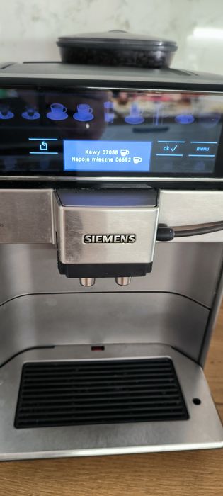 Ekspres w pełni automatyczny Siemens eQ6 plus s500 100% sprawny+gratis