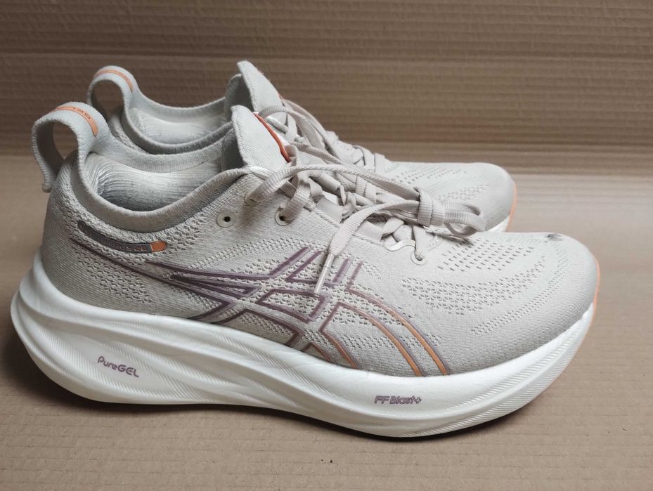 buty sportowe do biegania 41,5  nimbus 26 asics