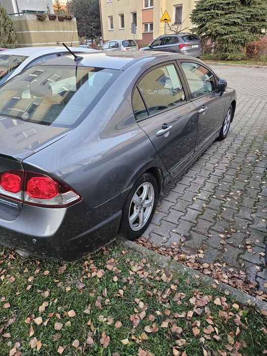 Honda Civic 2011 rok  (Hybryda + LPG)