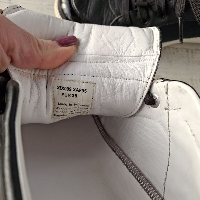 Кросівки ARMANI (Армані) р.38 нат.шкіра