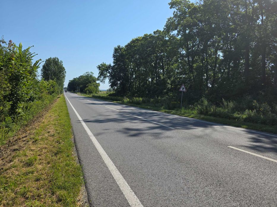 Ділянка на Трасі  Львів - Самбір 1-ша лінія 50 соток