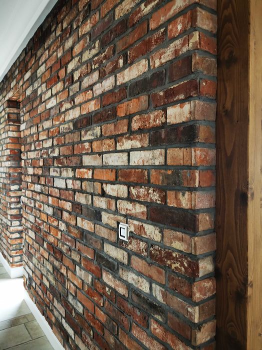 sprzedam cegle stara, cieta (10m), impregnat gratis (10 L)