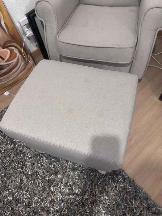 Sofá de Amamentação + Puff