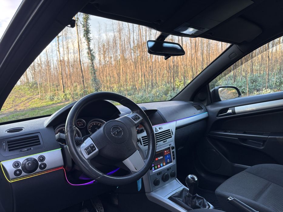 Opel Astra GTC H 1.3 110cv