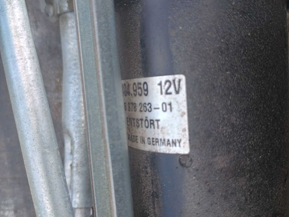Mechanizm Wycieraczek + Silniczek BMW E90 Europa itp. E91
