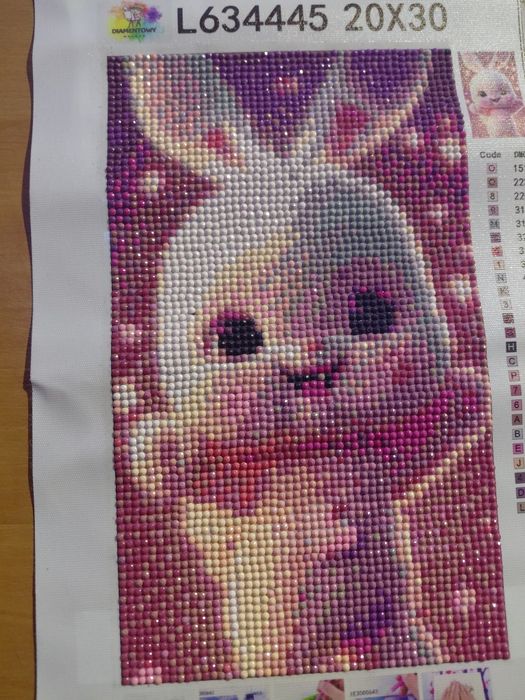 Piękny haft diamentowy