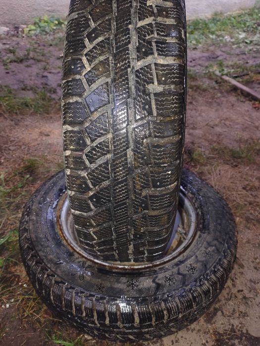 Продам зимову резину 14.