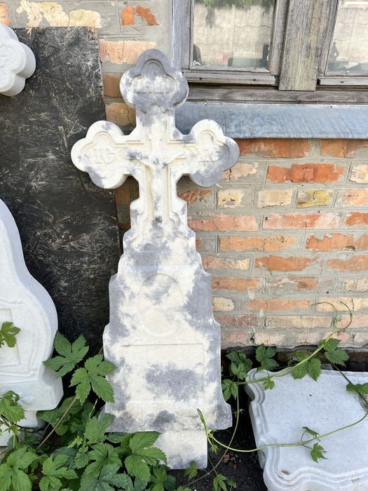 Протиусадочна плита, памятники, ритуальна плита, плита на могилу