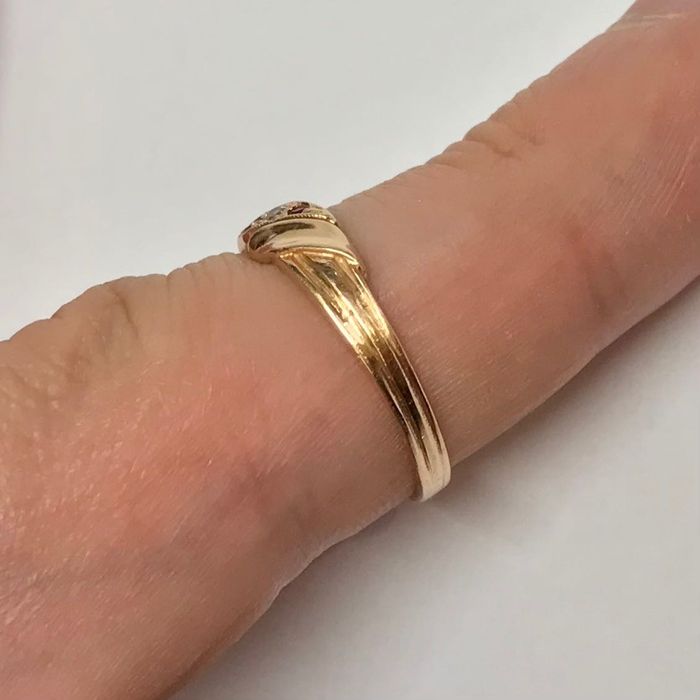 Złoty pierścionek 14K 585 z ametystami i kryształem – klasyk retro, pr