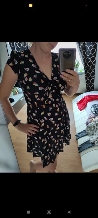 Sukienka czarna w tulipany XS