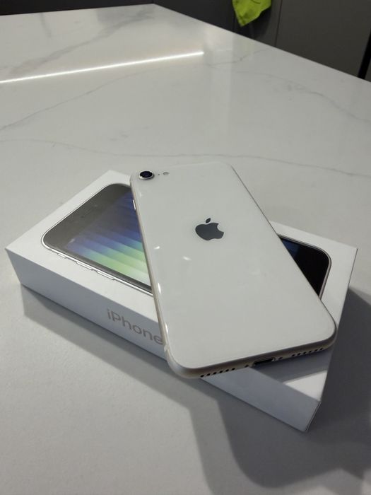 iPhone SE3 biały/64gb/jak nowy!