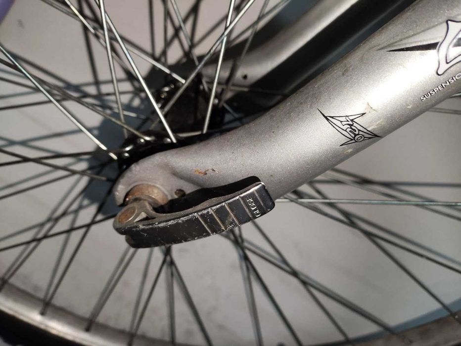 Bicicleta Roda 26" 3x6 com dupla suspensão para desocupar