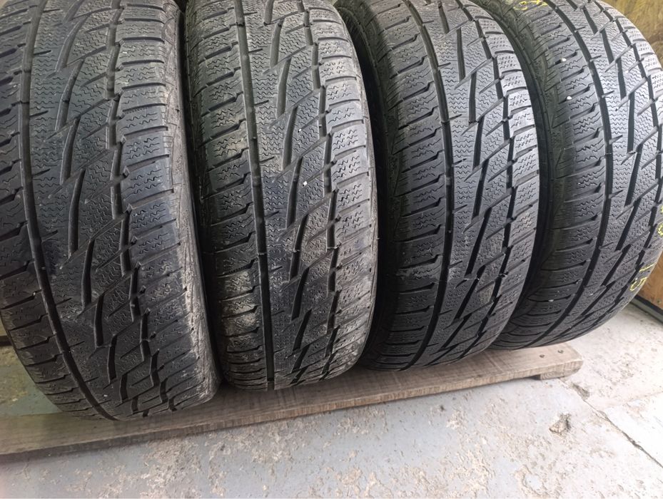 15 195/60 Matador шини зимові комплект