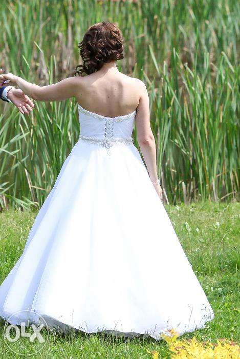 Princessa Princesska Biala suknia ślubna Lillian West