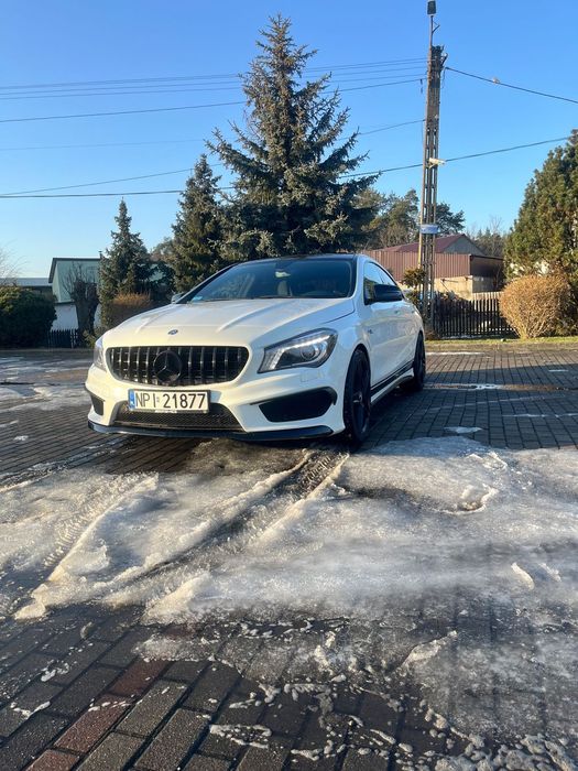 Mercedes-Benz CLA Mercedes CLA 45 AMG