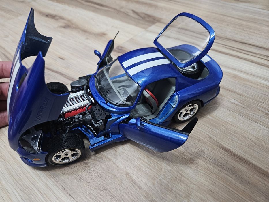 Dodge Viper GTS Coupe Burago Bburago 1:18 cod 3030