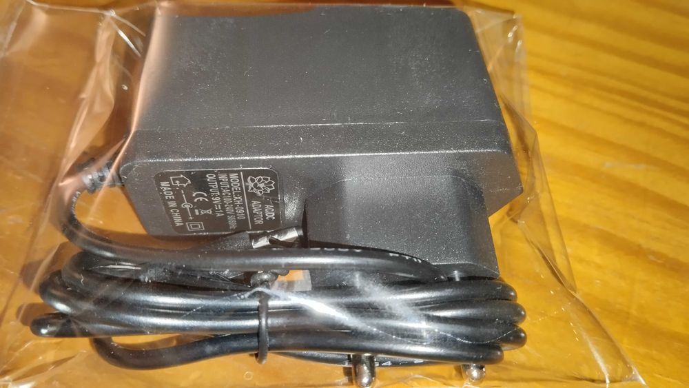 Fonte Alimentação para Nintendo NES e Super Nintendo, - Novo e Lacrado