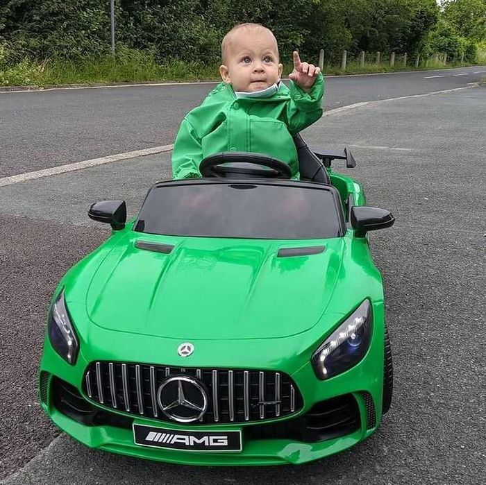 Mercedes GTR auto na akumulator MIĘKKIE KOŁA PILOT Mp3 światła