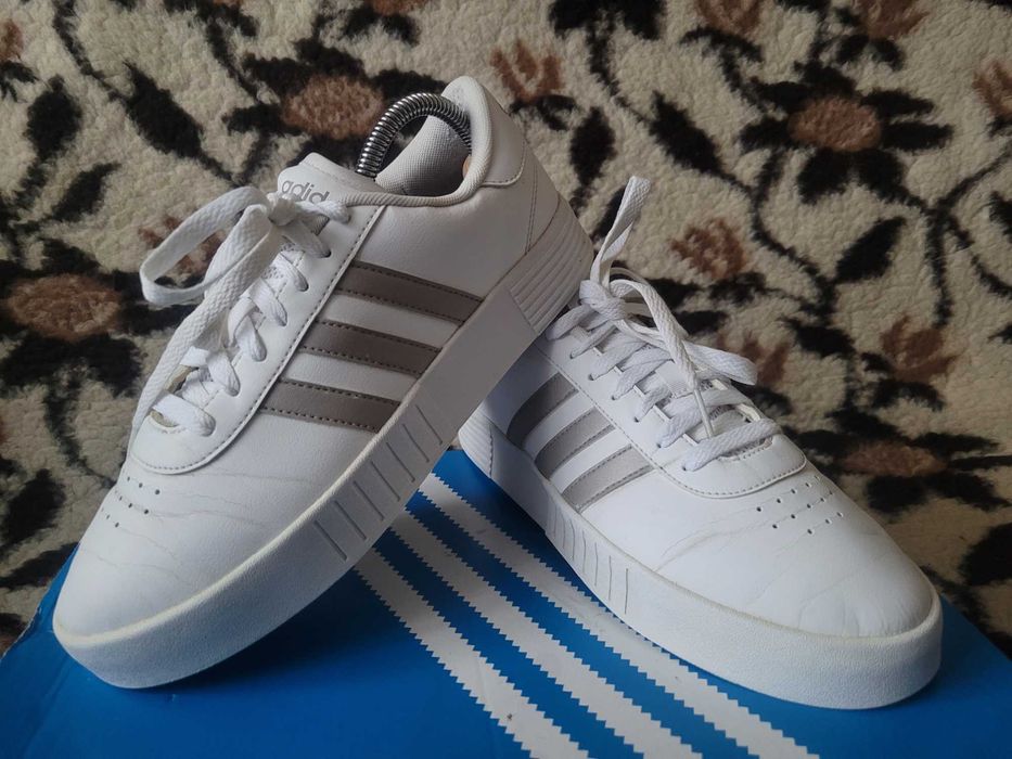 Super skórzane sneakersy Adidas Court Bold r.40 2/3