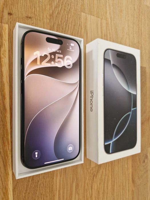 Apple iPhone 16 Pro / 256 GB / Gwarancja