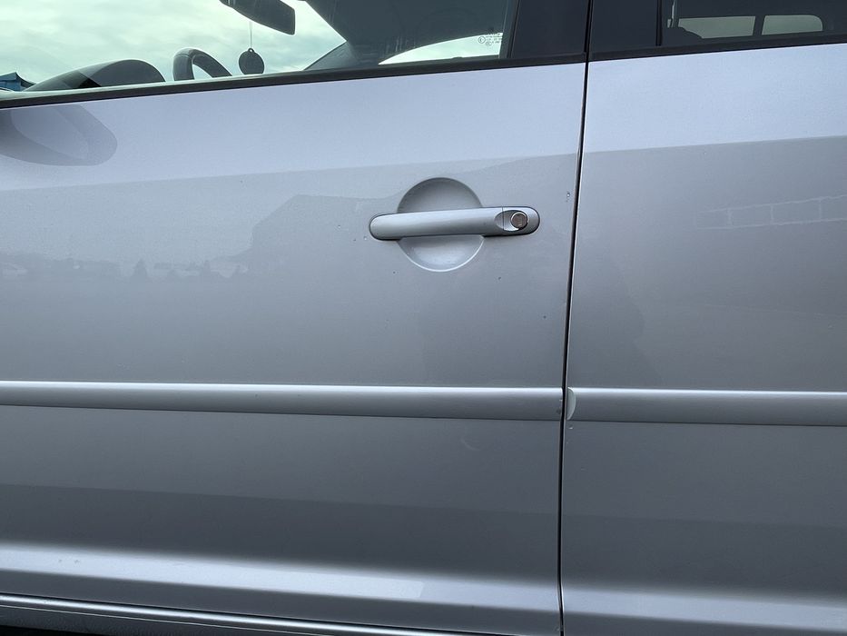 Volkswagen Touran 2.0 tdi 2012 року