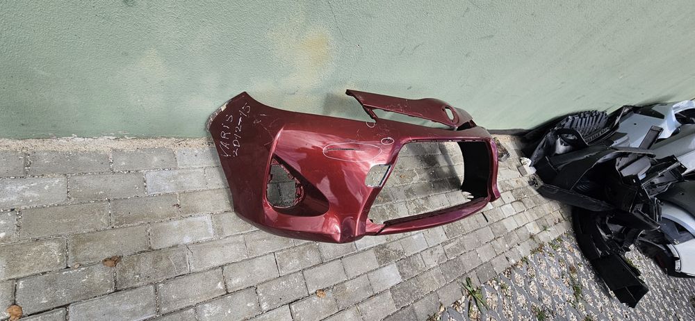 Parachoques frontal toyota yaris