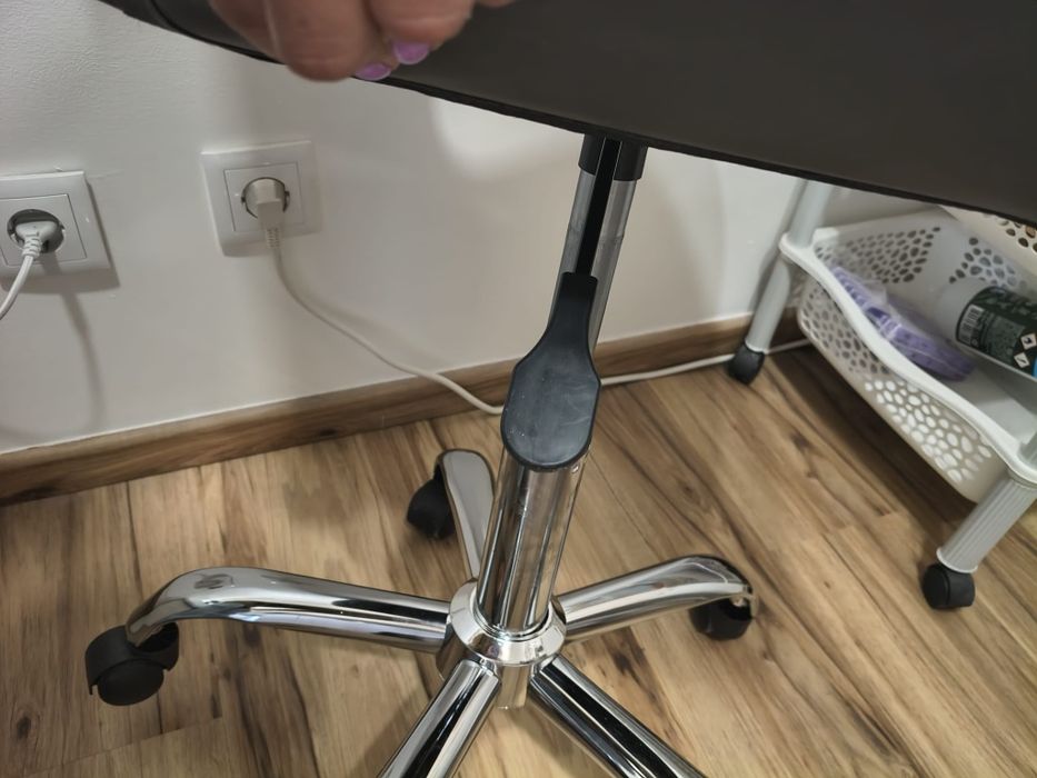 Cadeira de escritória nova