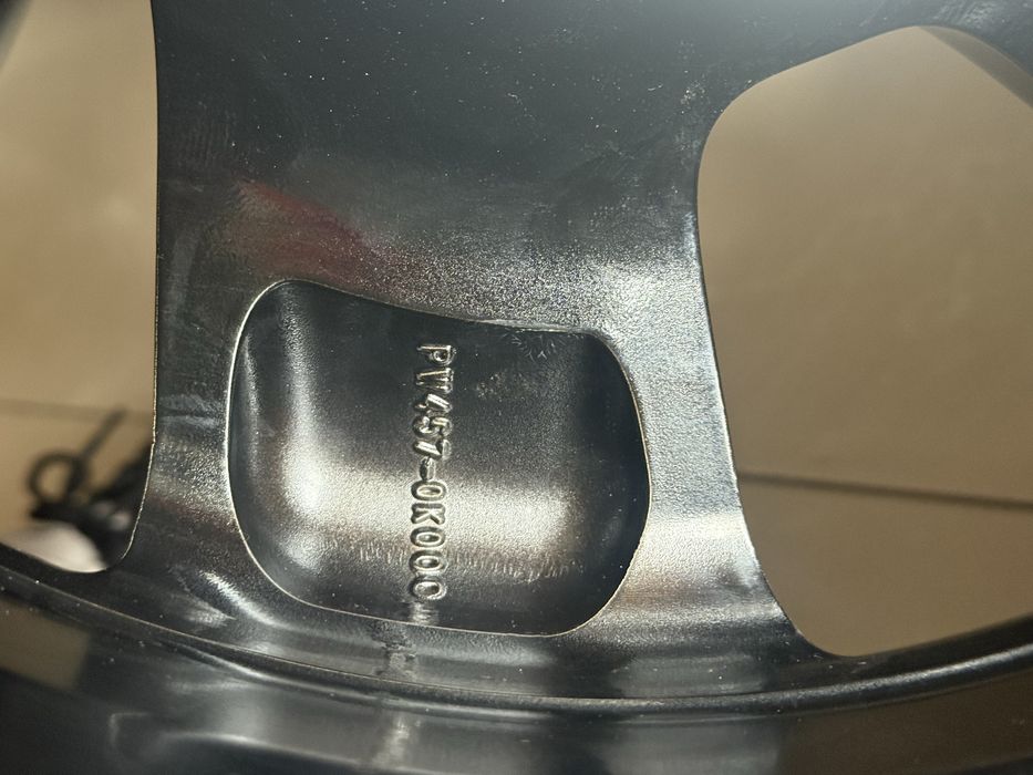 Диски оригінал Toyota Hilux r17/6/139.7 Prado 265/65/17 шини зимові