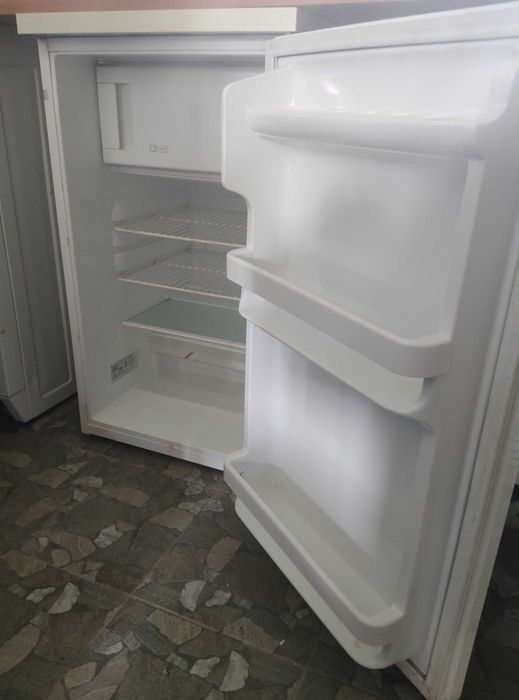 Холодильник малый 85см для студентов