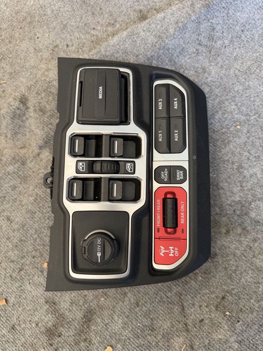 Panel szyb i napędów jeep wrangler jl rubicon