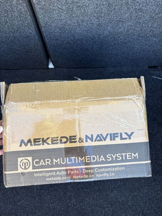 Mekede Navifly Car Multimedia System Android Touchscreen + Cabos