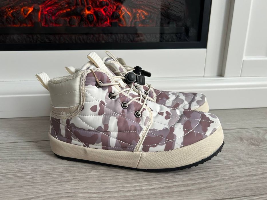 Стильні та теплі жіночі угі на зиму – обмежений розмір!