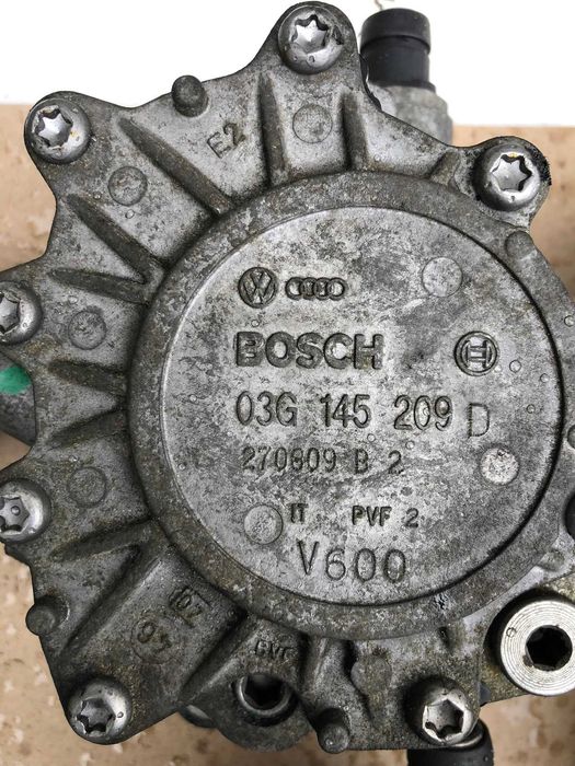 Вакуумний насос тандемний 1.6 1.9 2.0 3.0 Volkswagen Skoda Audi