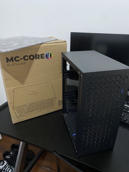 mc-core caixa gaming ultra compacta + 2 ventoinhas rbg!!