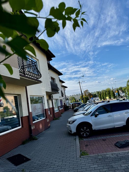 Klimatyzowany lokal  w centrum Minska + miejsce  postojowe