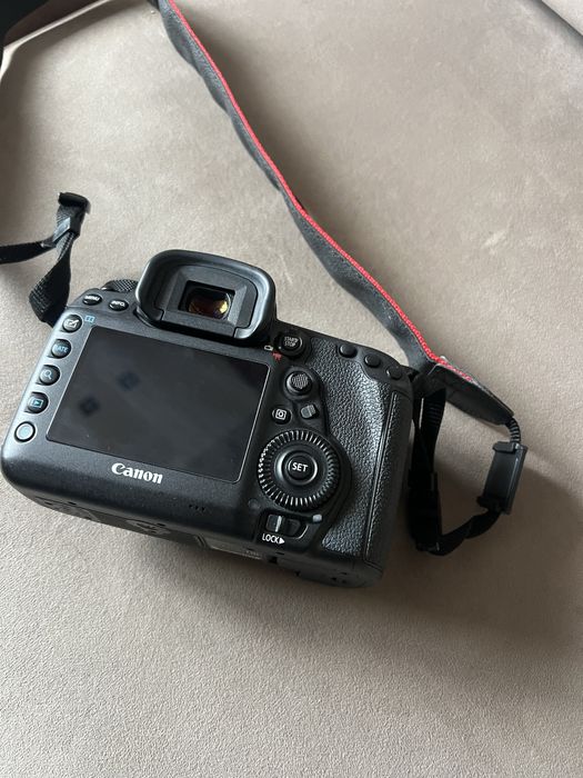 Canon 5D Mark IV