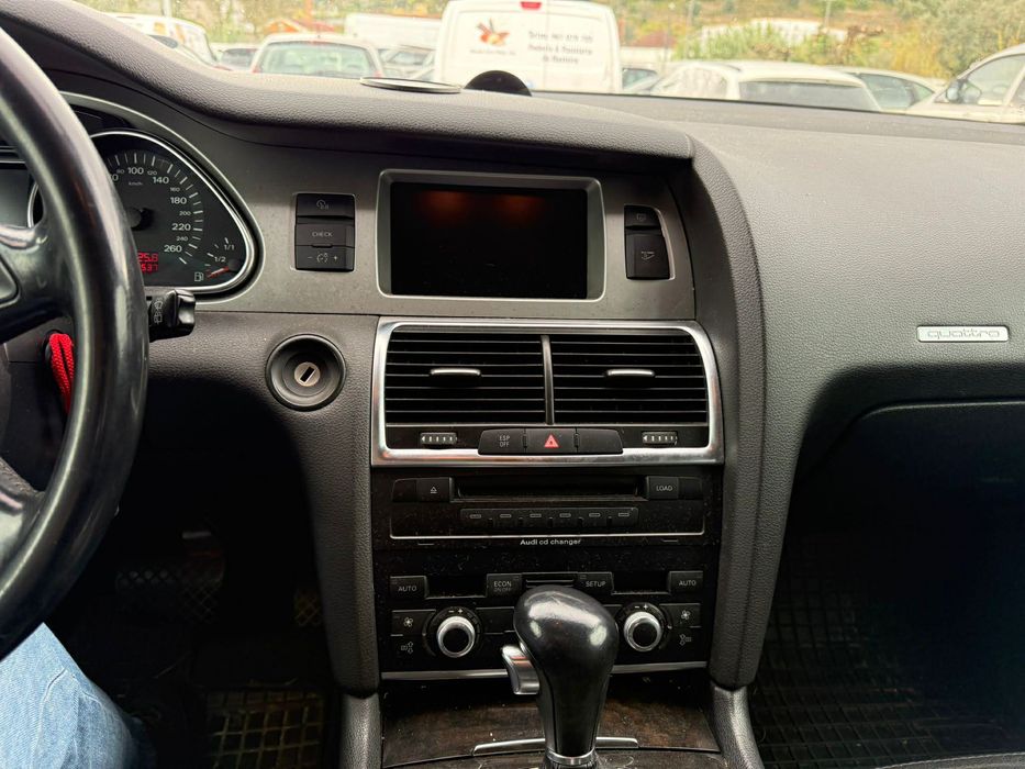 Audi Q7 3.0  TDI