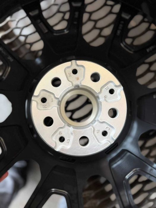 Оригінальні диски R21 на BMW X5 G05 X6 G06 915 m style