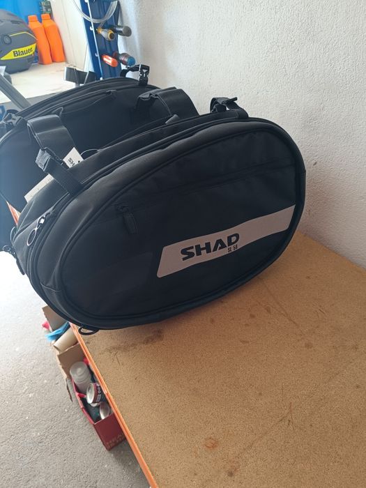 Malas Laterais SHAD SL58 + Suportes Honda CB650R | NOVAS