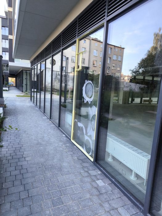 Polerowanie szyb szkła usuwanie rys ze stolarki okiennej, zacieki