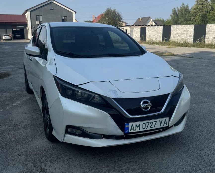 Nissan Leaf SV  2019  42kwt авто в Украіні з США
