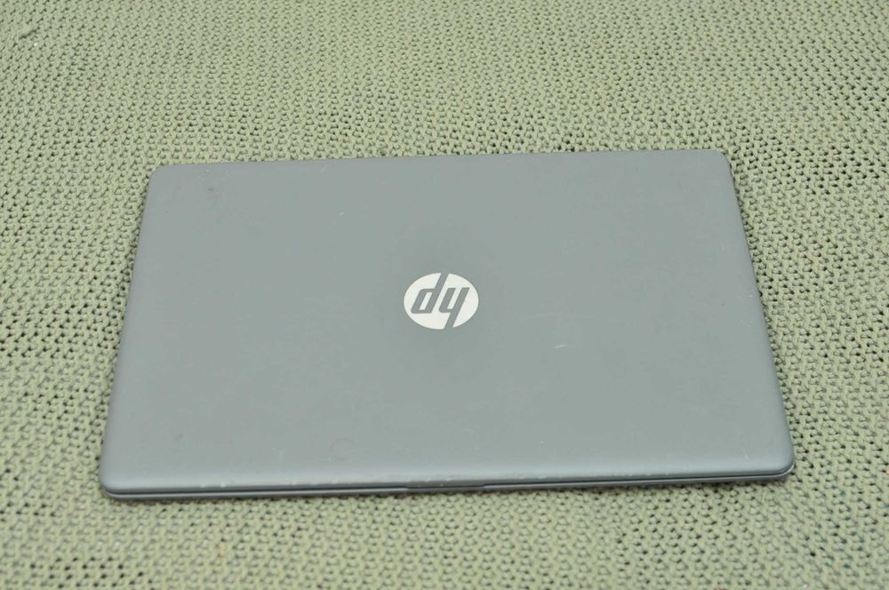 Игровой ноутбук HP 255 (AMD A12/8Gb /SSD/video 2Gb)